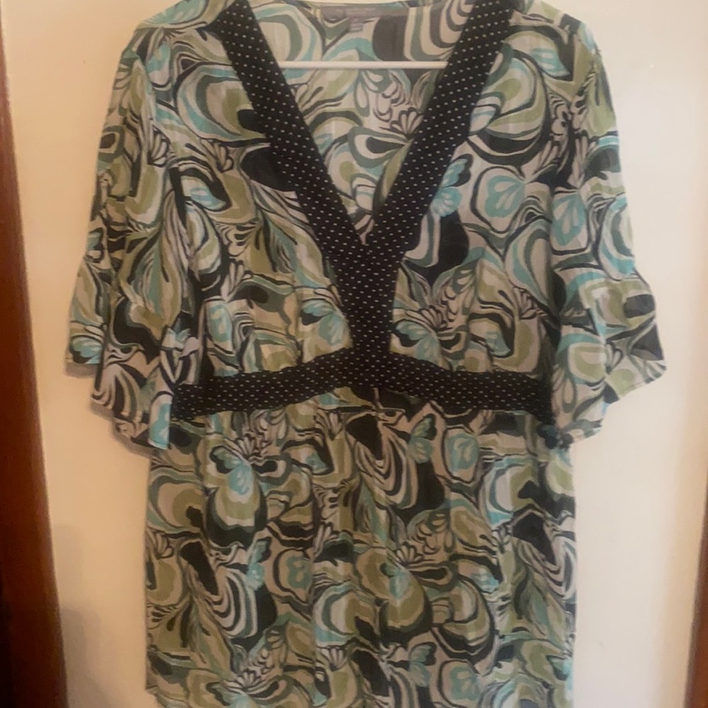 multicolored blouse